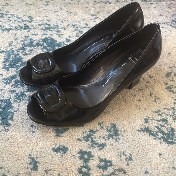 Franco Sarto black peep toe buckle pumps - Picture 3 of 6